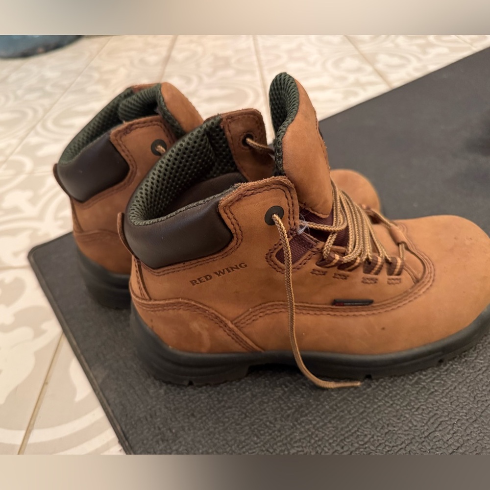 Red Wing Women's Size  6.5 Brown and King Toe Boots - Picture 5 of 6